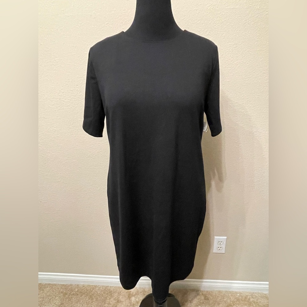 Old Navy Black Ponte Knit Dress Size L BNWT short sleeve back zip